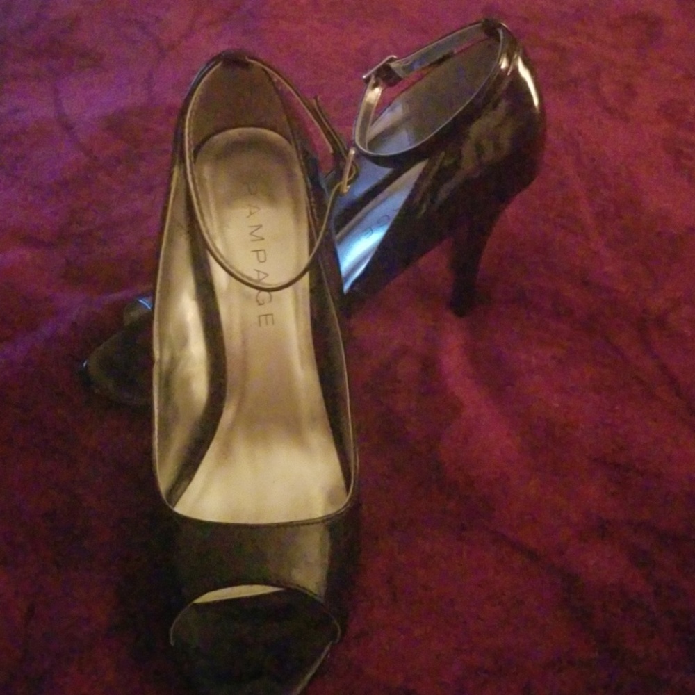 Black Patent Leather Pumps by Rampage